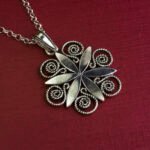 Ciondolo a fiore in filigrana sarda Flore