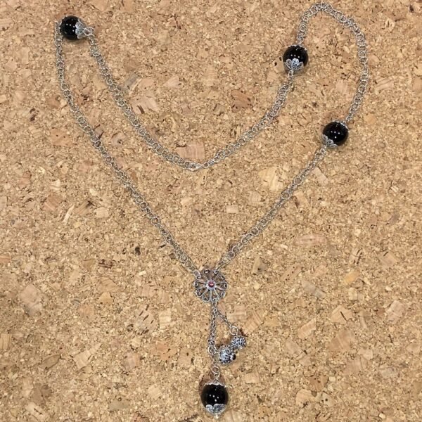 collana sarda con tre cocchi e bottoni della sardegna