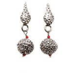 orecchini sardi a sfere con granuli