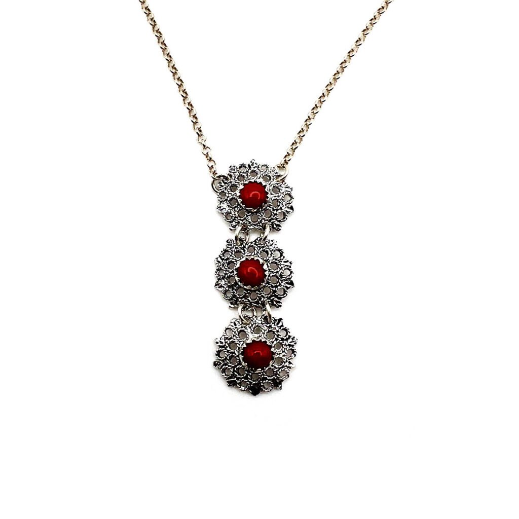 collana sarda in argento con tre ciondoli