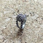 anello sardo con bottone