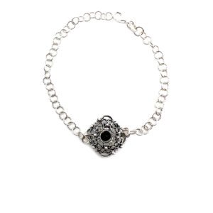 bracciale sardo realizzato a mano con decoro centrale